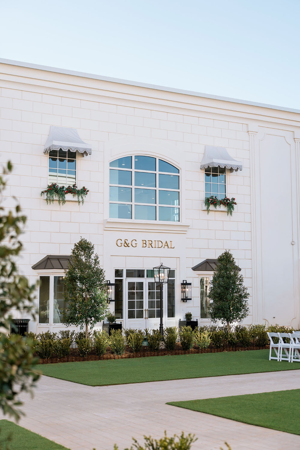 4-gg-bridal-gowns-walters-collective-texas-home-gallery-slider-image-july2025-13-wedding-dress-storefront